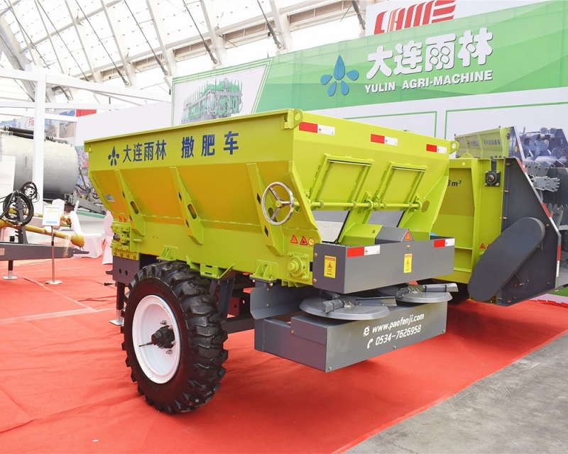 大連雨林2方小型廄肥撒肥機 糞肥撒糞機撒糞車